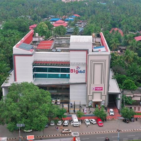Bigmall Residency Hotel Kannangad Ngoại thất bức ảnh